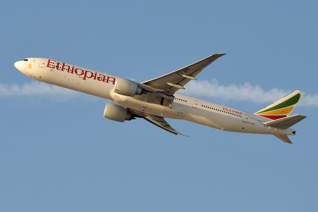 Ethiopian_Airlines_ET-APY_Boeing_777